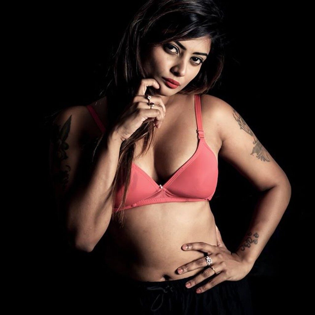 Karachi Call Girls Services